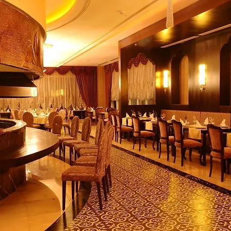 Отель Roma & (adults Only)