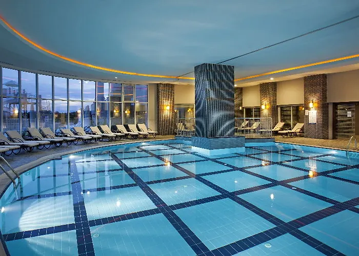 Готель Roma & (adults Only) 5*