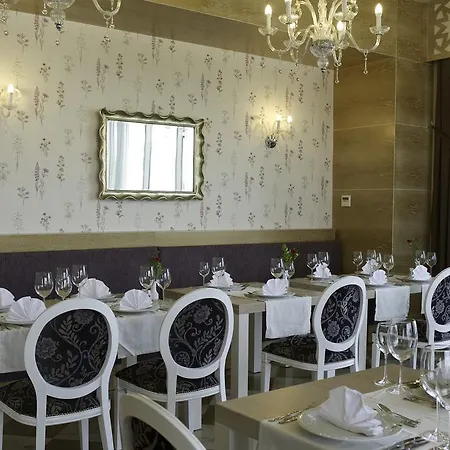 Roma & (adults Only)