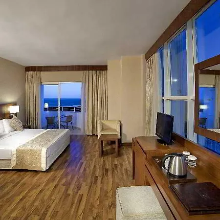 Ξενοδοχείο Roma & (adults Only) 5*