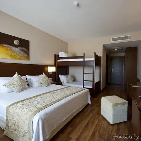 Ξενοδοχείο Roma & (adults Only) 5*